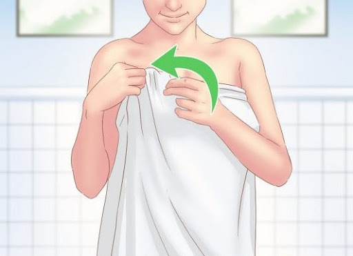 Cố định mép khăn vào khăn tắm