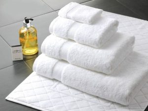 Top 7 nguyên tắc giặt khăn khách sạn nhân viên giặt không thể bỏ qua